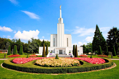 Making Our Homes Like the Temple