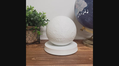Moon Music Night light (Claire De Lune)