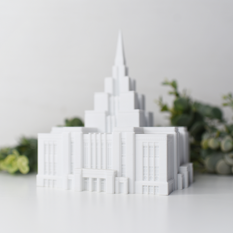 Saratoga Springs Utah Temple Replica Statue